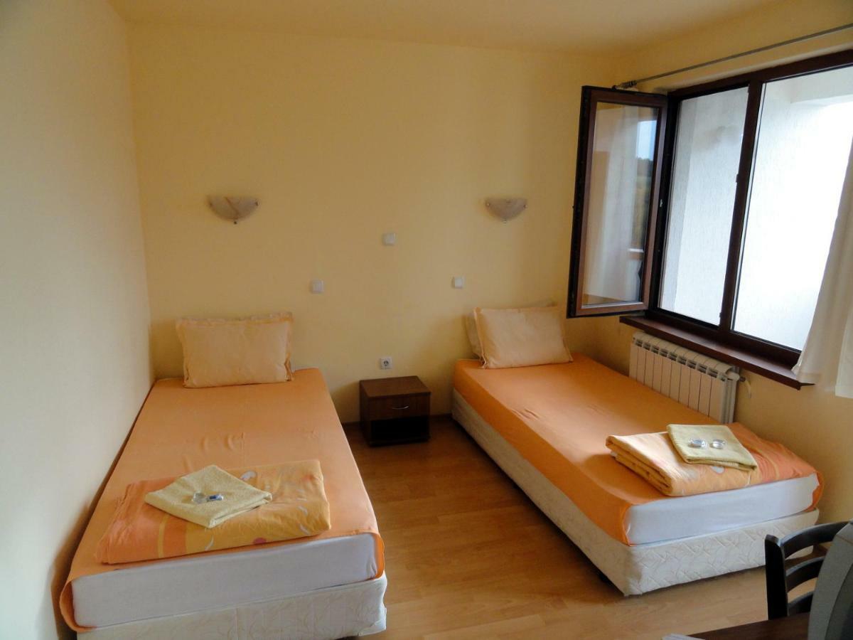 Hotel Aleksievata Kashta Gurgulyat Екстер'єр фото