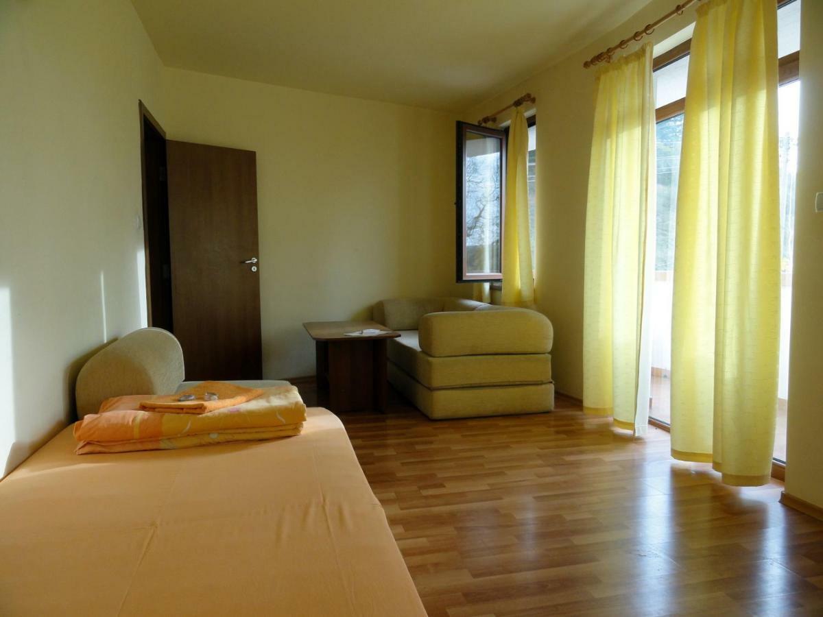 Hotel Aleksievata Kashta Gurgulyat Екстер'єр фото