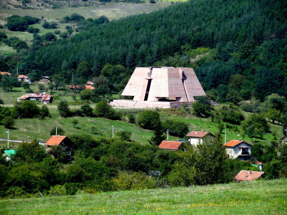 Hotel Aleksievata Kashta Gurgulyat Екстер'єр фото