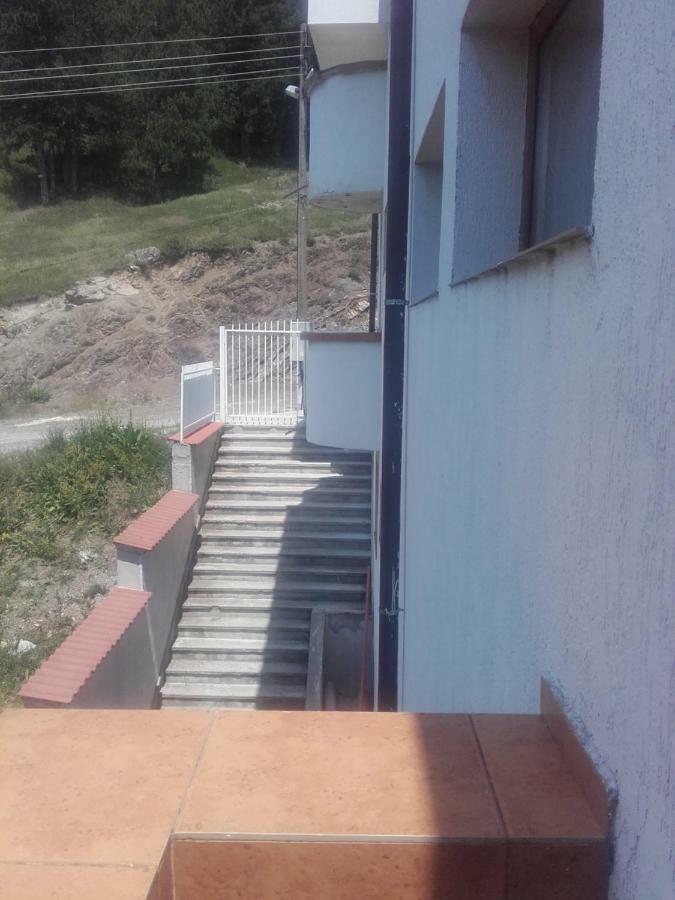 Hotel Aleksievata Kashta Gurgulyat Екстер'єр фото