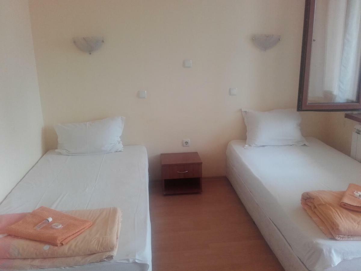 Hotel Aleksievata Kashta Gurgulyat Екстер'єр фото